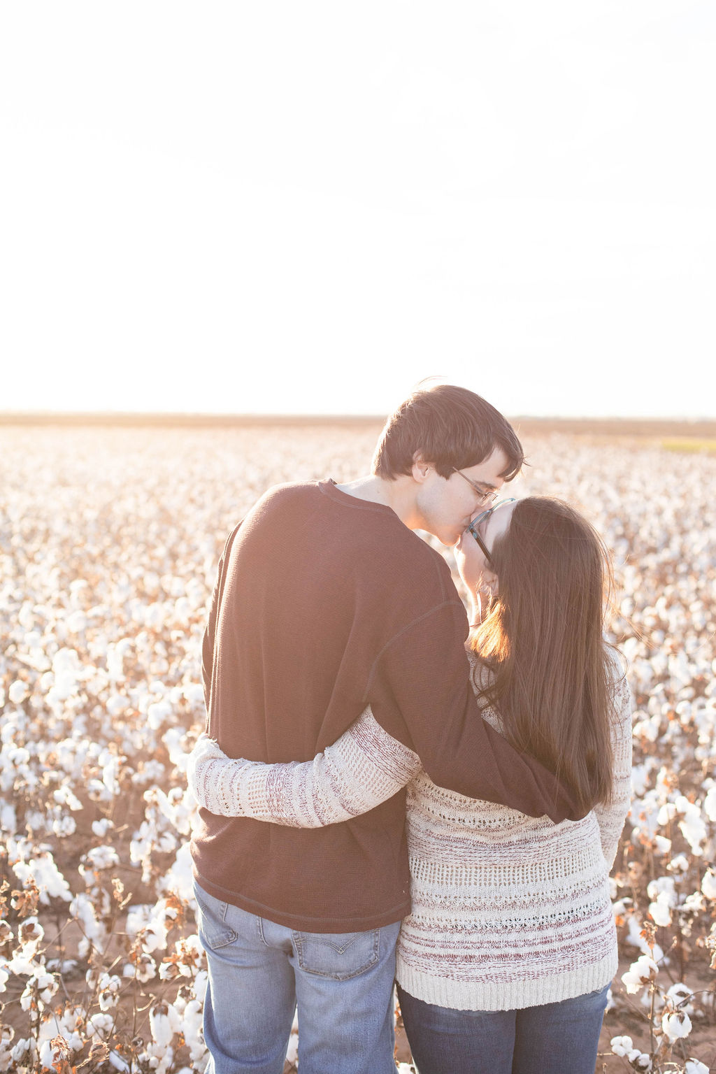 Relaxed Texas Engagement Session in a Cotton Field Kirsten Prater08